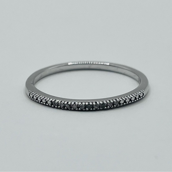 0.10 CT Natural Diamond Wedding Band/ Promise Ring Sterling Silver - Picture 3 of 5
